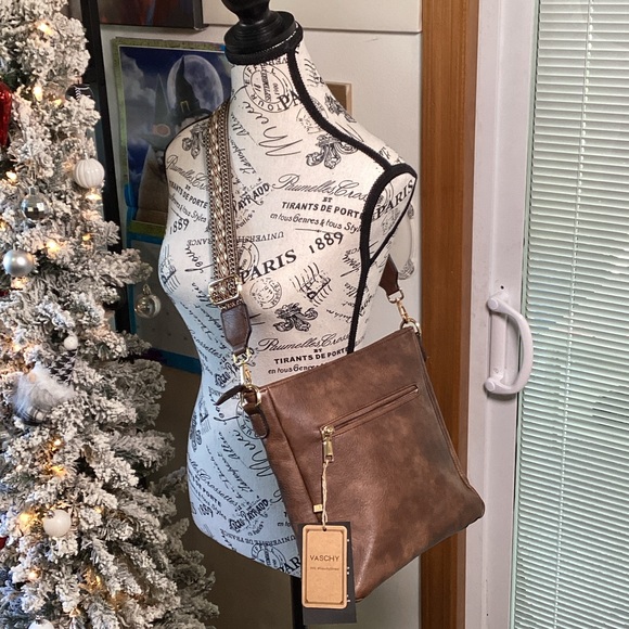 Elegant Brown Shoulder Bag Cross Body Gold Hardware  Fashion Strap BNWT🤎 - Picture 12 of 13